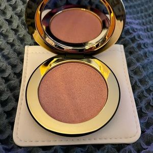 Westman Atelier Super Loaded Tinted Highlight